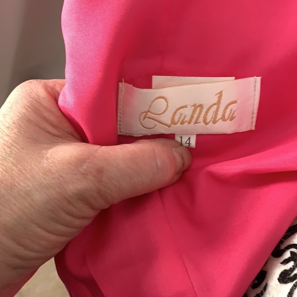 Gorgeous pink dress - Picture 4 of 5